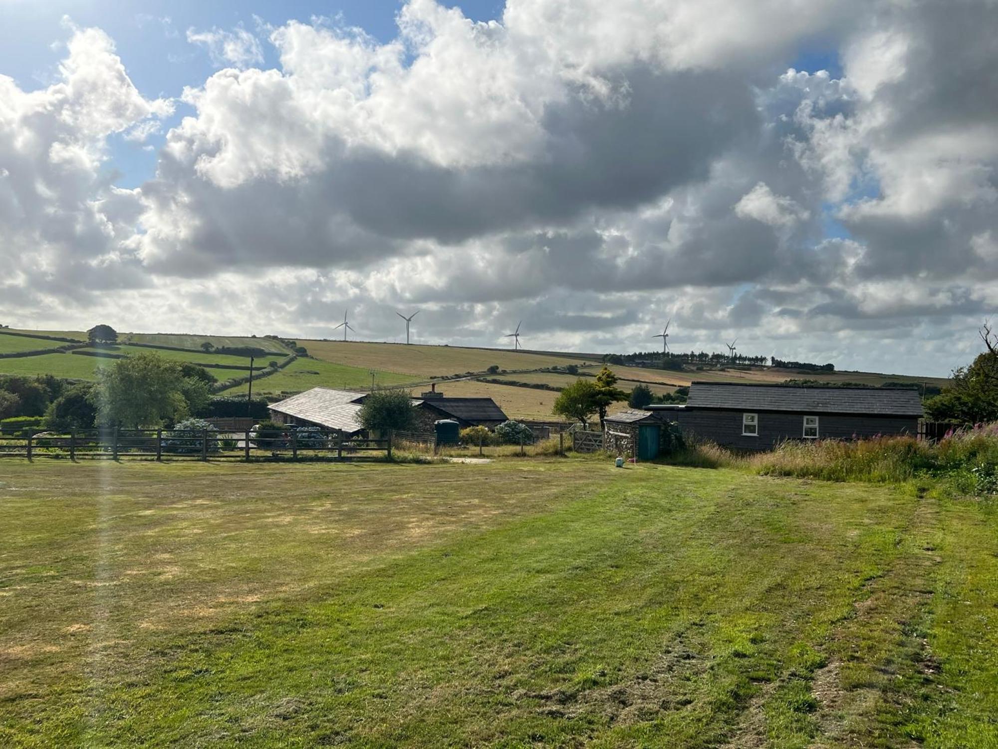 Toms Hut And Robins Rest Shepherd Huts Near Wadebridge Kültér fotó