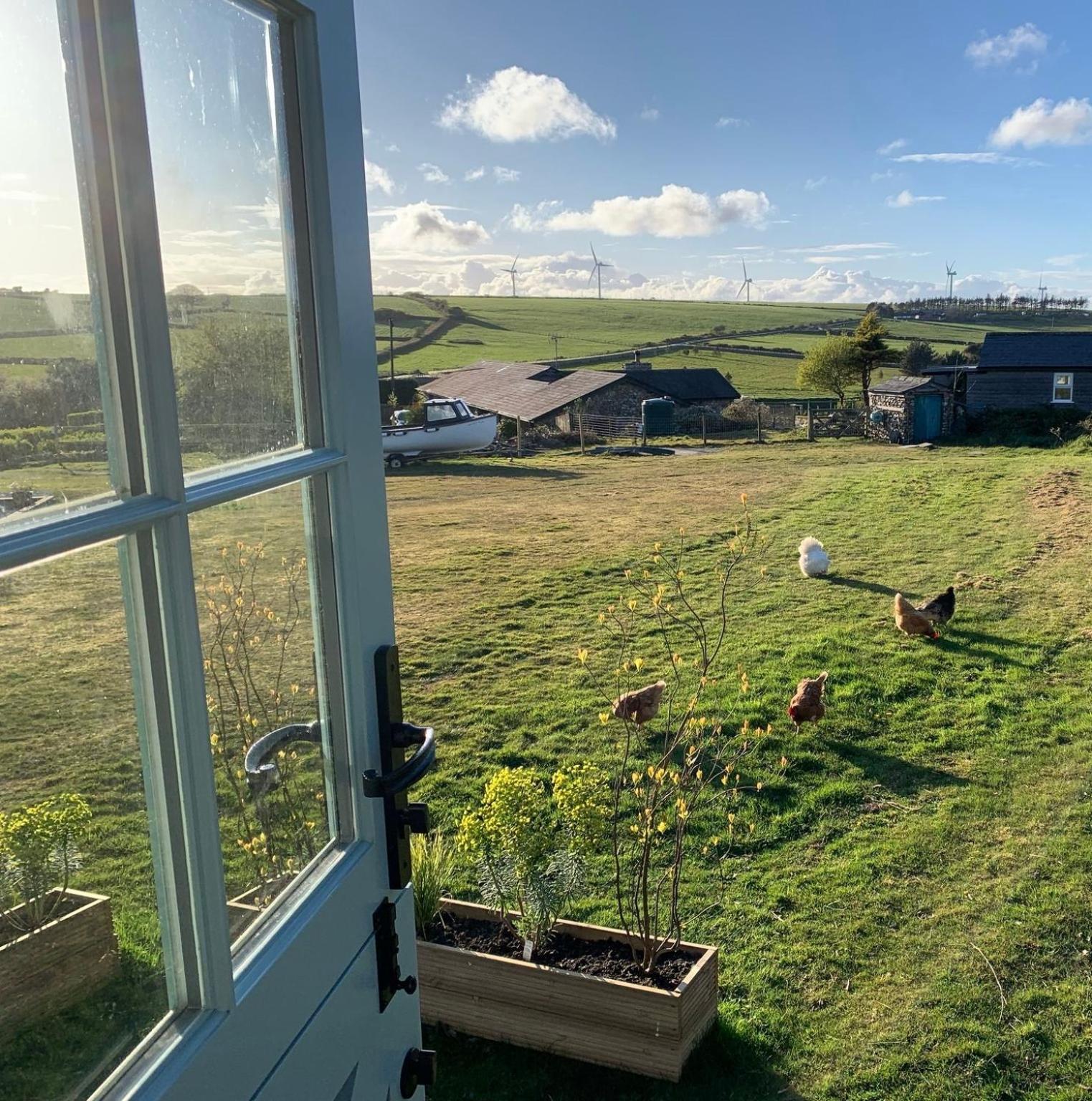 Toms Hut And Robins Rest Shepherd Huts Near Wadebridge Kültér fotó